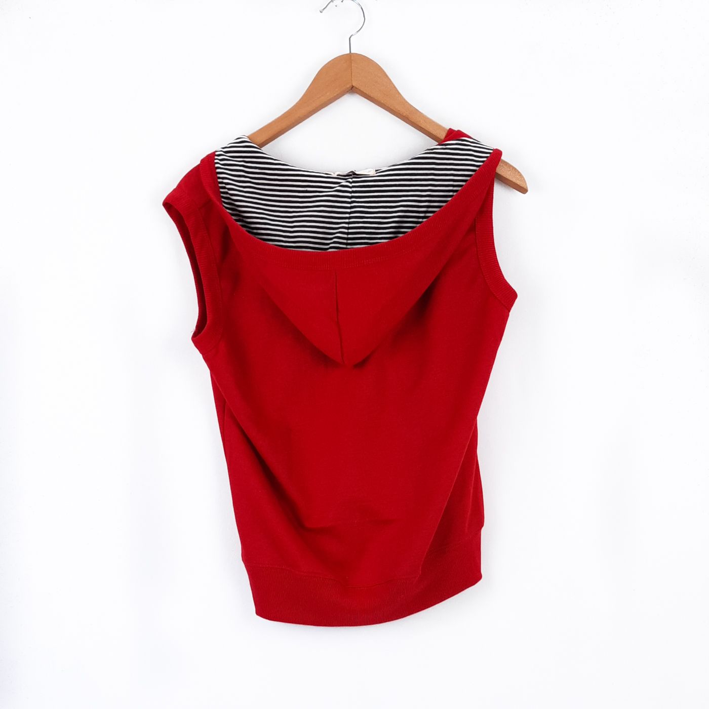 Camiseta con capucha Miss Shilly Talla XL nueva