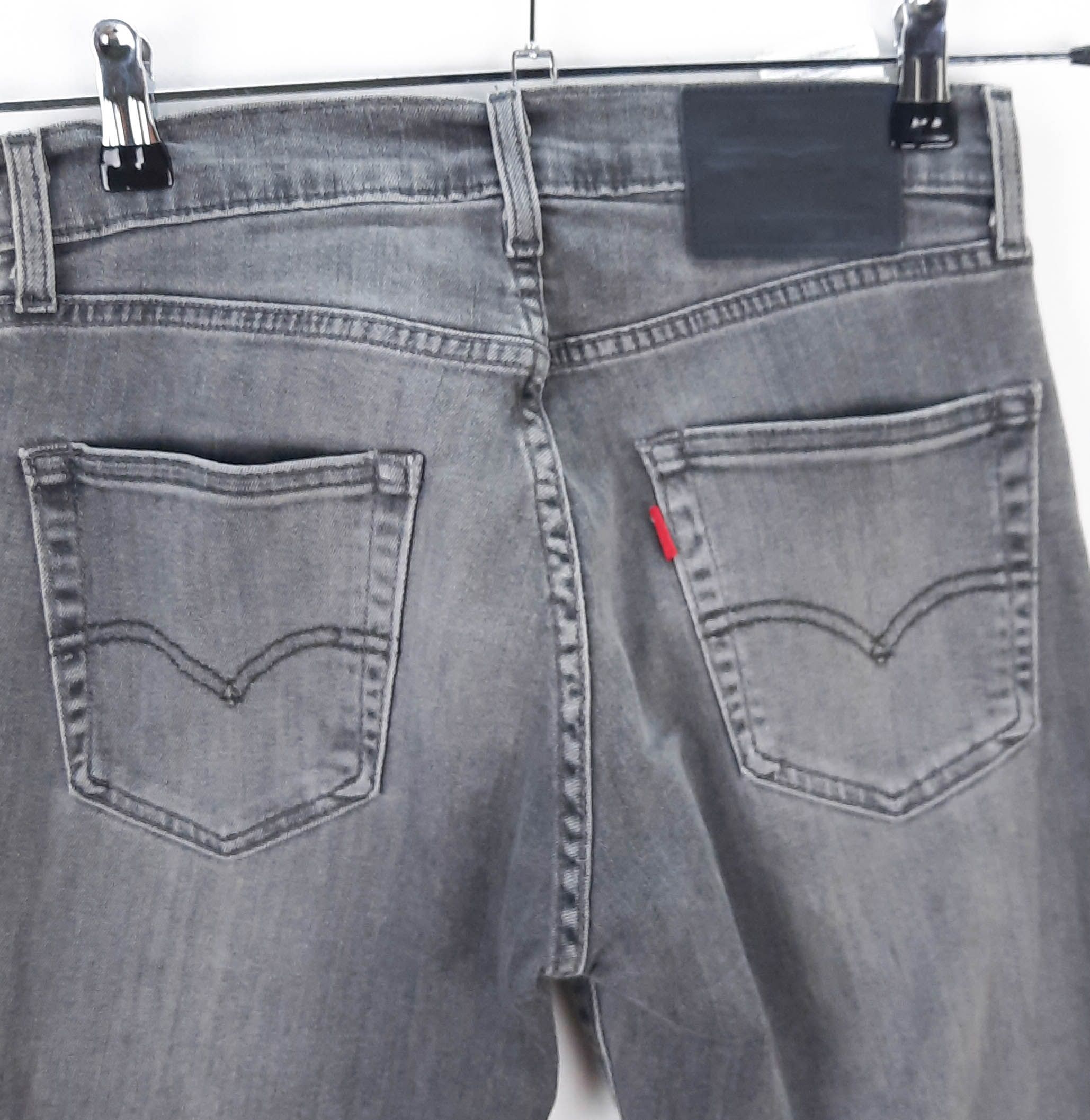 Levi's 511 Talla ESPAÑA 38 W29 de Segunda Mano