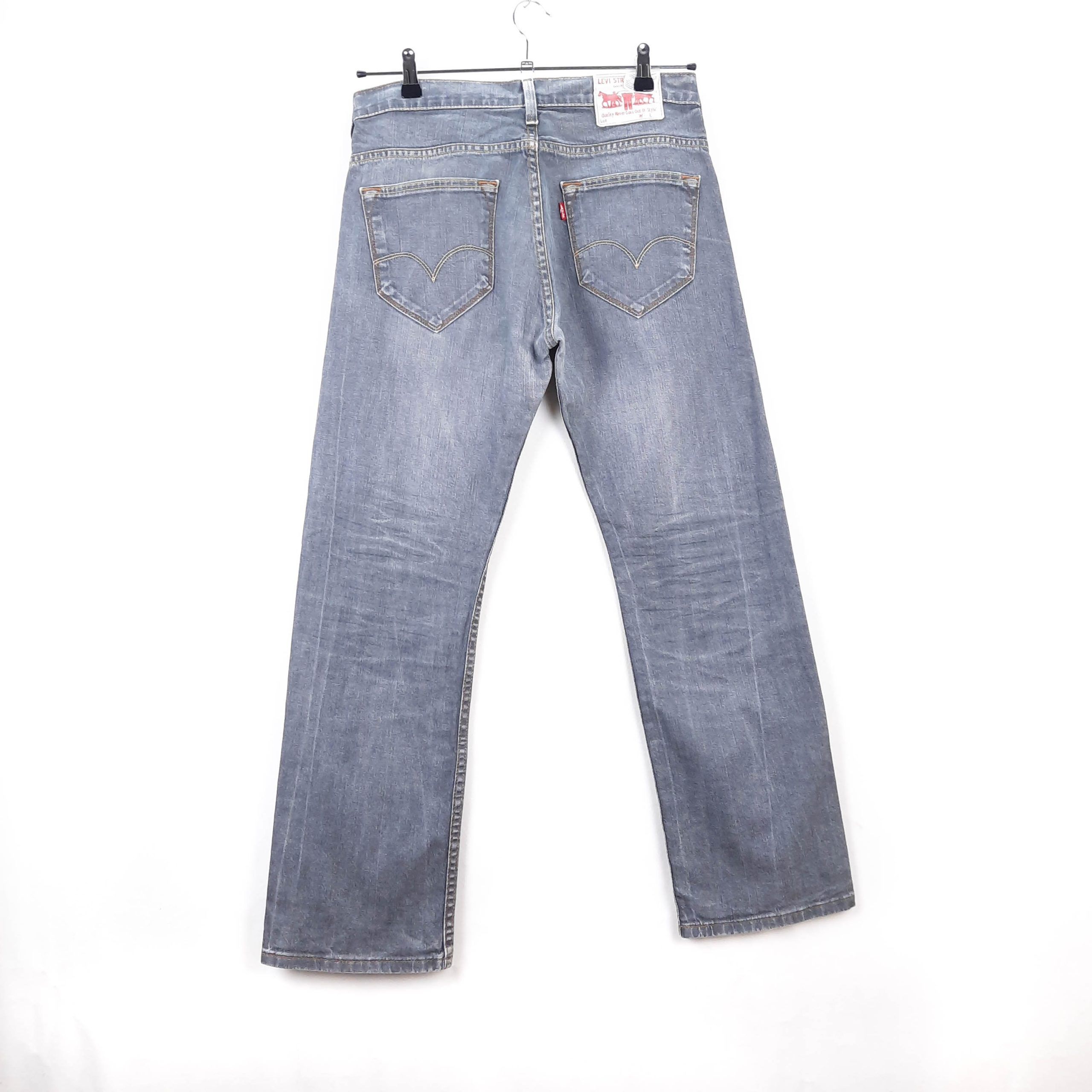 Levi's Talla ESPAÑA 42-44 W32 de Segunda Mano