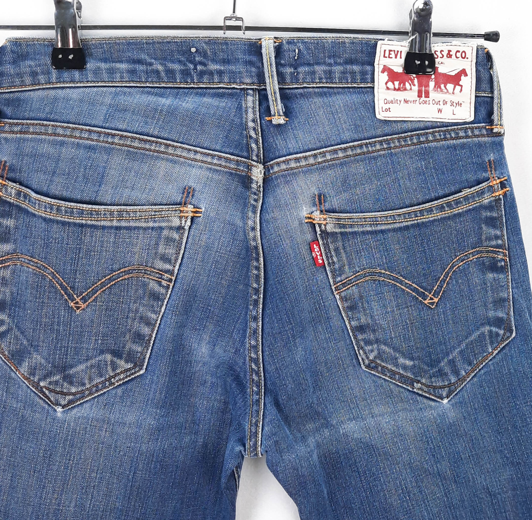 Levi's 519 Slim Talla ESPAÑA 38 W30 de Segunda Mano
