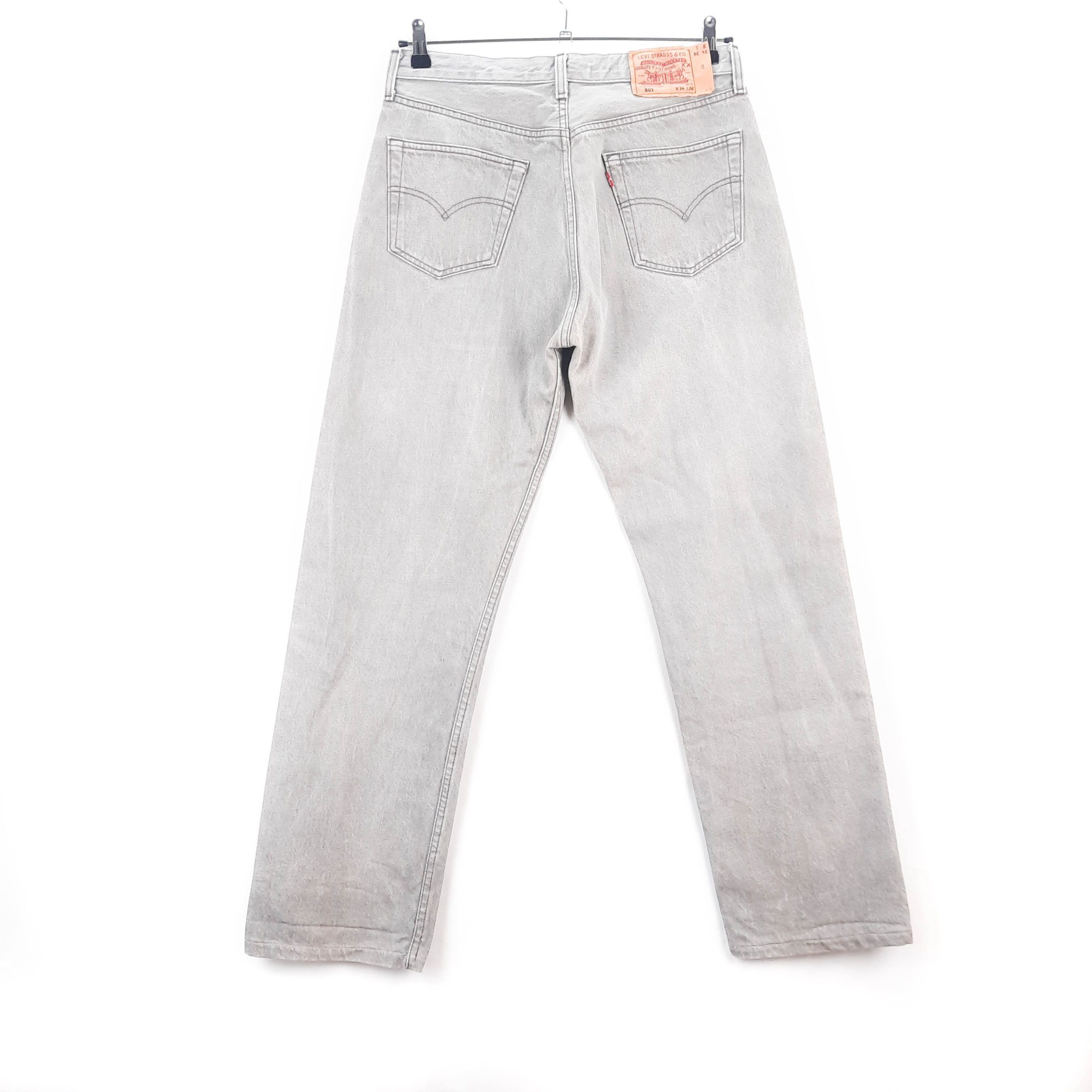 Levi's 501 Talla ESPAÑA 42 W34 de Segunda Mano