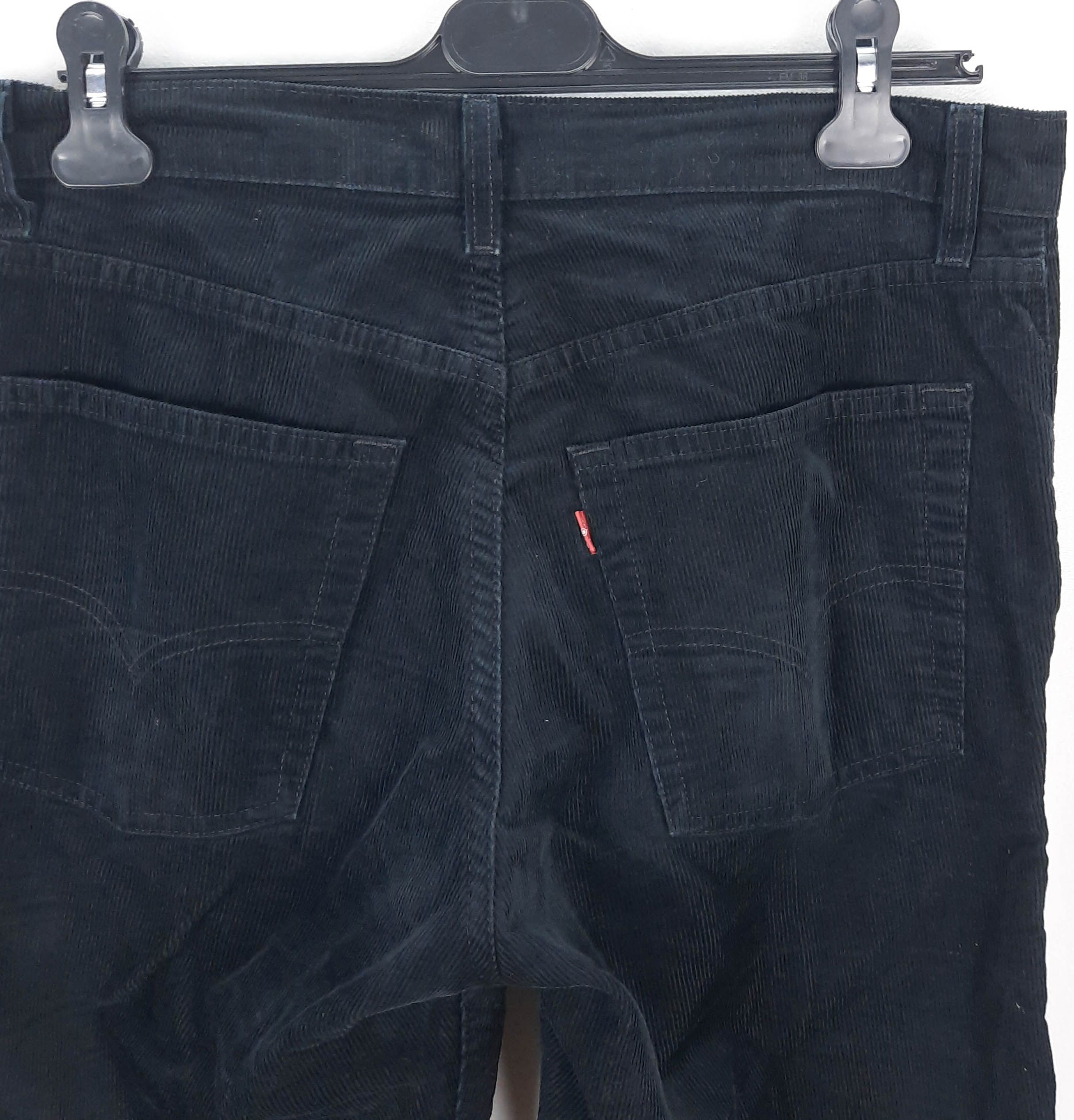 Levi's 521 de pana Talla ESPAÑA 42 W33 de Segunda Mano