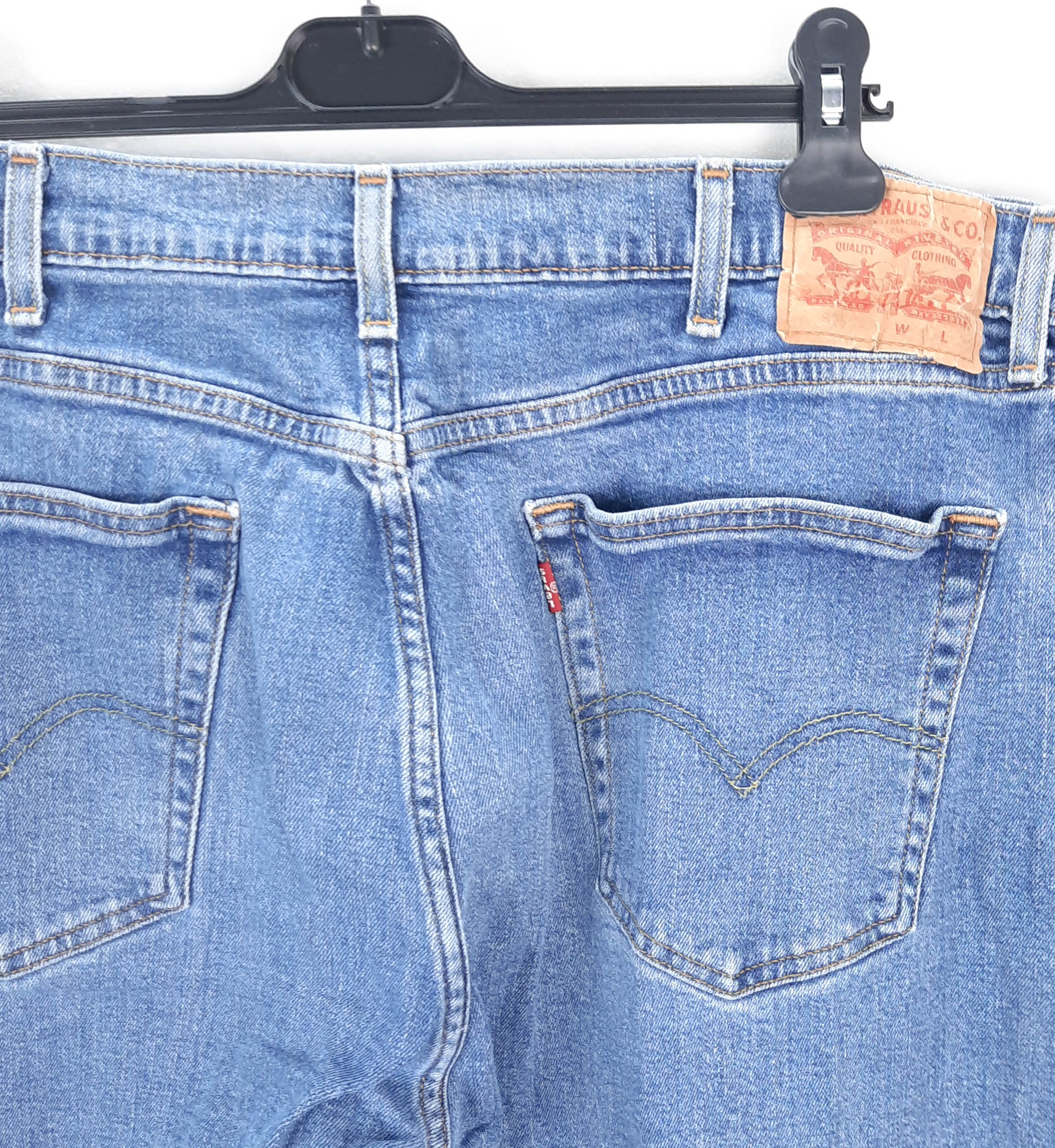 Levi's 505 Talla ESPAÑA 52 W40 de Segunda Mano