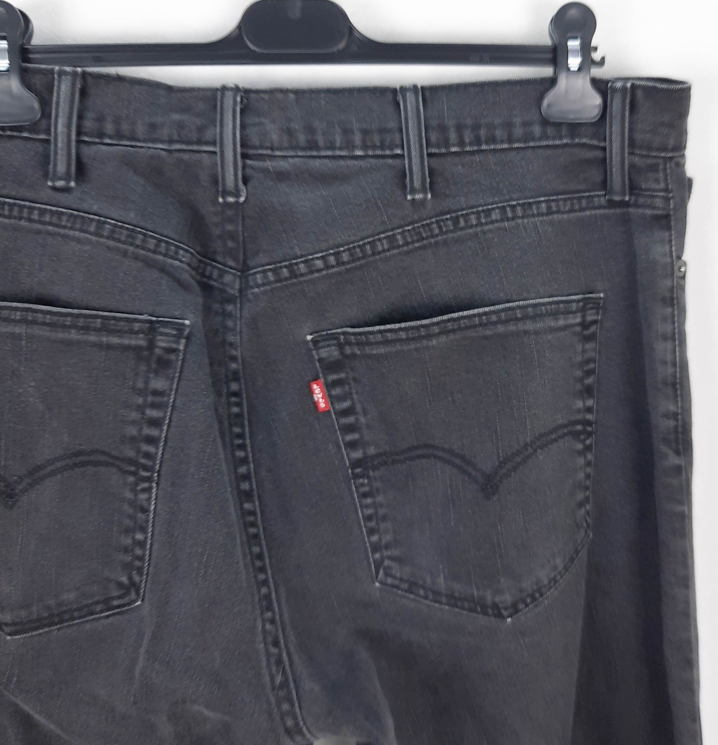 Levi's 559 Talla ESPAÑA 52 W40 de Segunda Mano