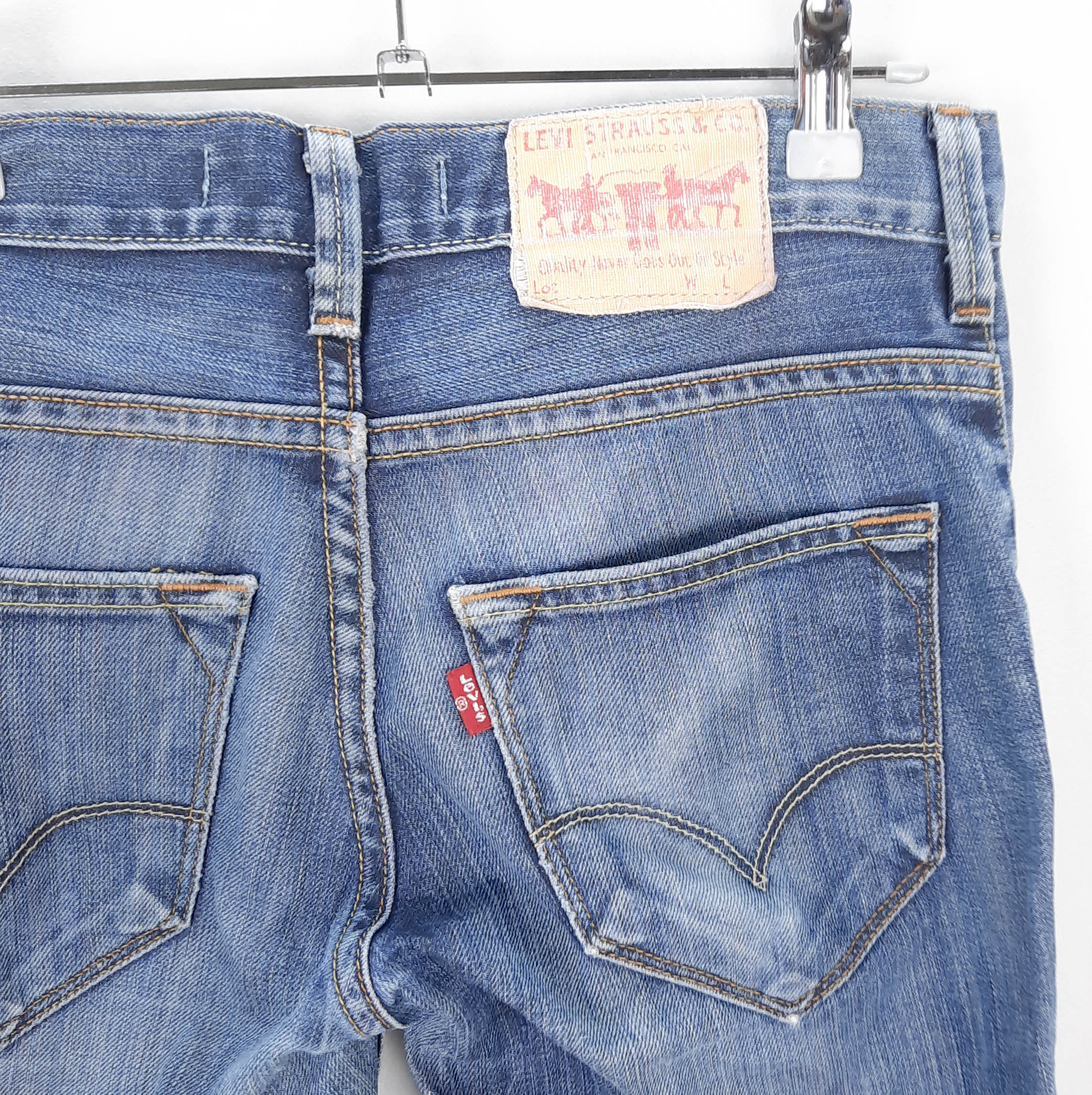 Levi's 513 Skinny Leg Talla ESPAÑA 38-40 W29 de Segunda Mano