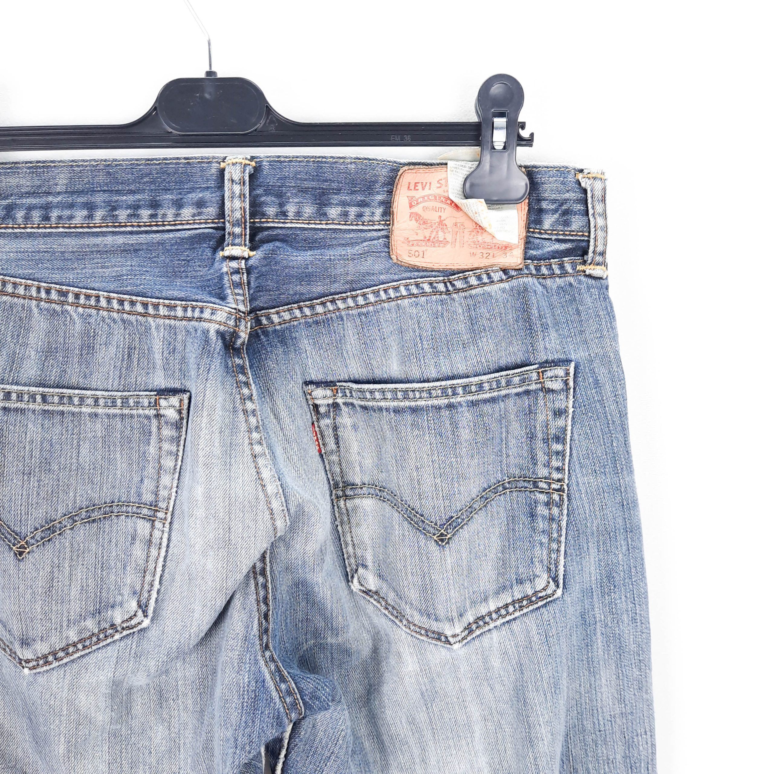 Levi's 501 Talla ESPAÑA 42 W32 de Segunda Mano