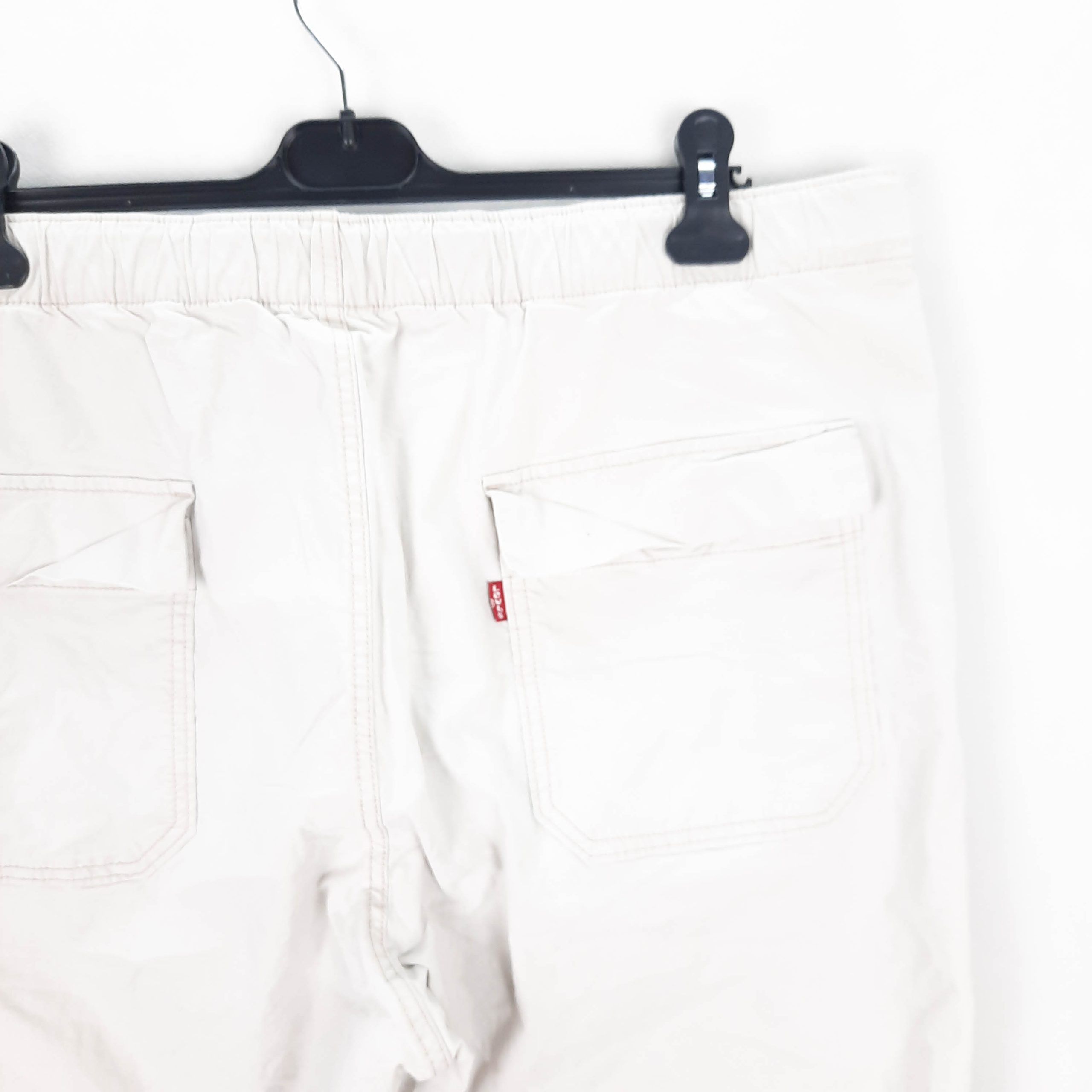 Levi's de tela con goma y cinturón incorporado Talla ESPAÑA 50 de Segunda Mano
