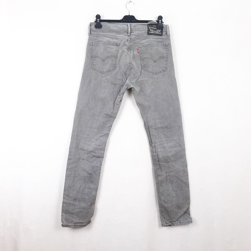 Levi's Talla ESPAÑA 42 W33 de Segunda Mano