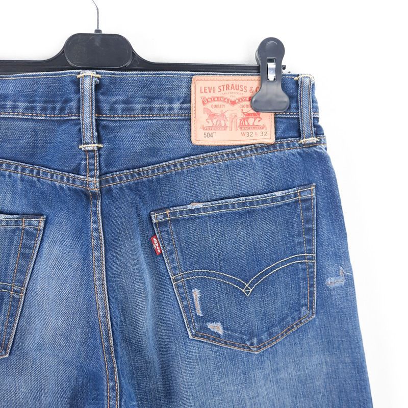 Levi's 504 Talla ESPAÑA 42 W32 de Segunda Mano