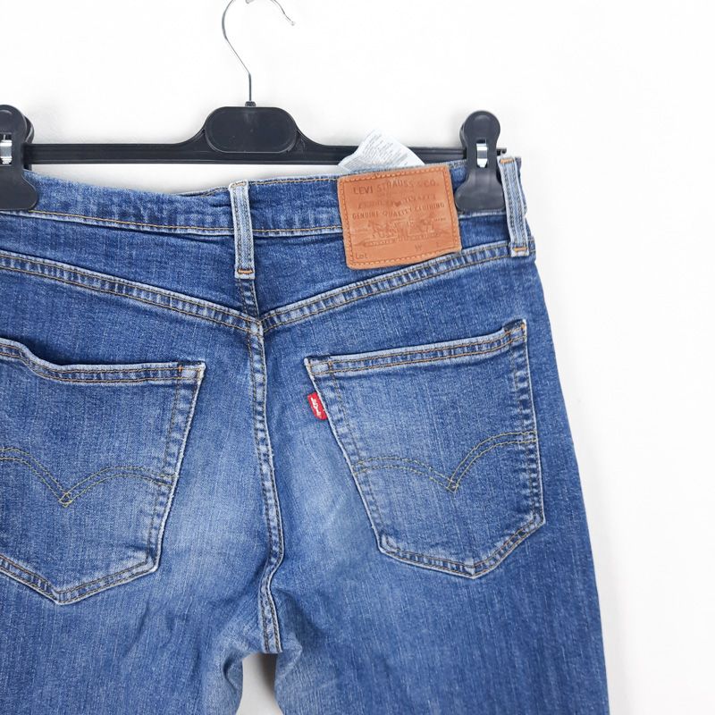 Levi's 514 Premium Talla ESPAÑA 40-42 W32 de Segunda Mano
