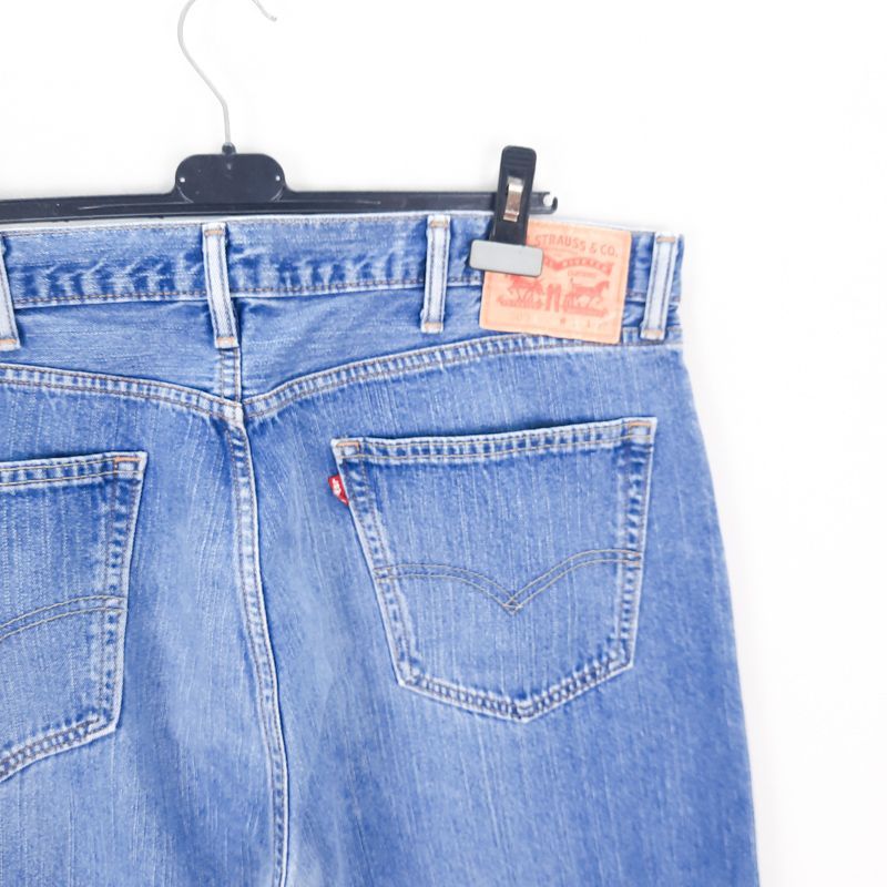 Levi's 505 Talla ESPAÑA 52 W40 de Segunda Mano