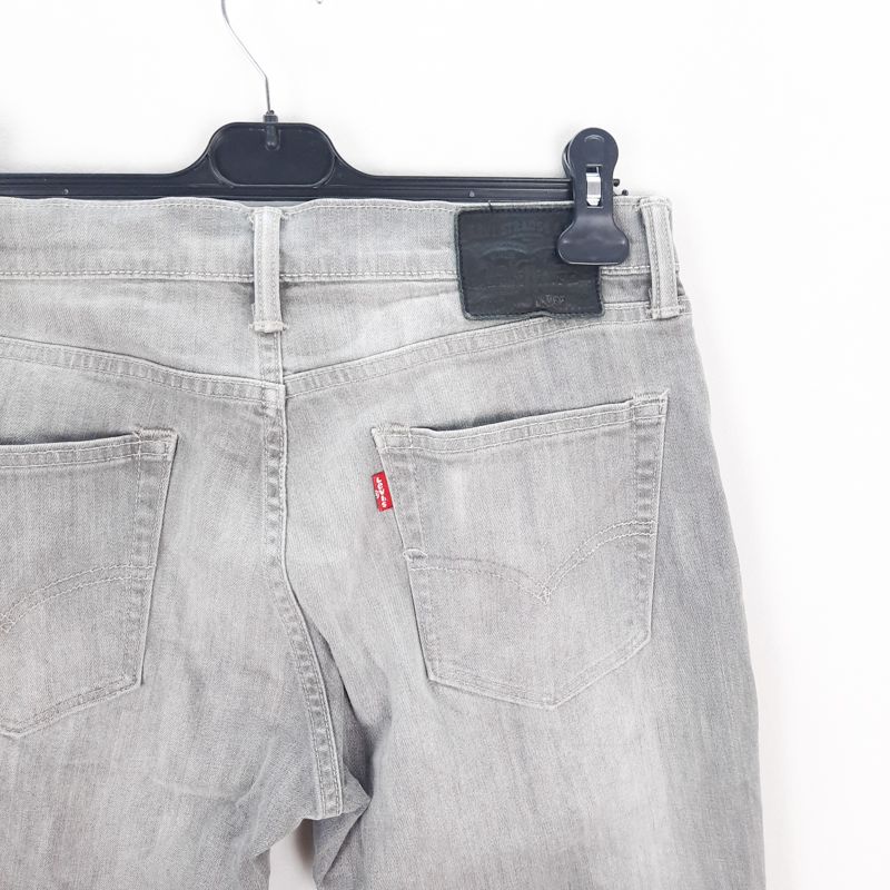 Levi's 511 Talla ESPAÑA 42-44 W32 de Segunda Mano