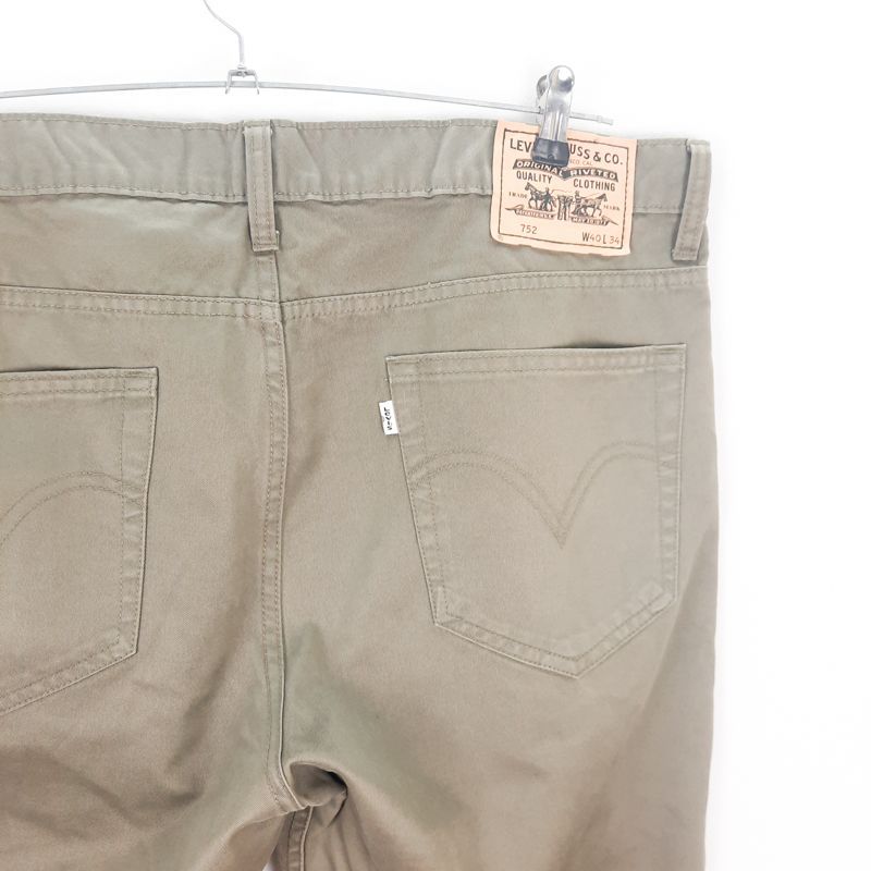 Levi's 752 Talla ESPAÑA 52 W40 de Segunda Mano