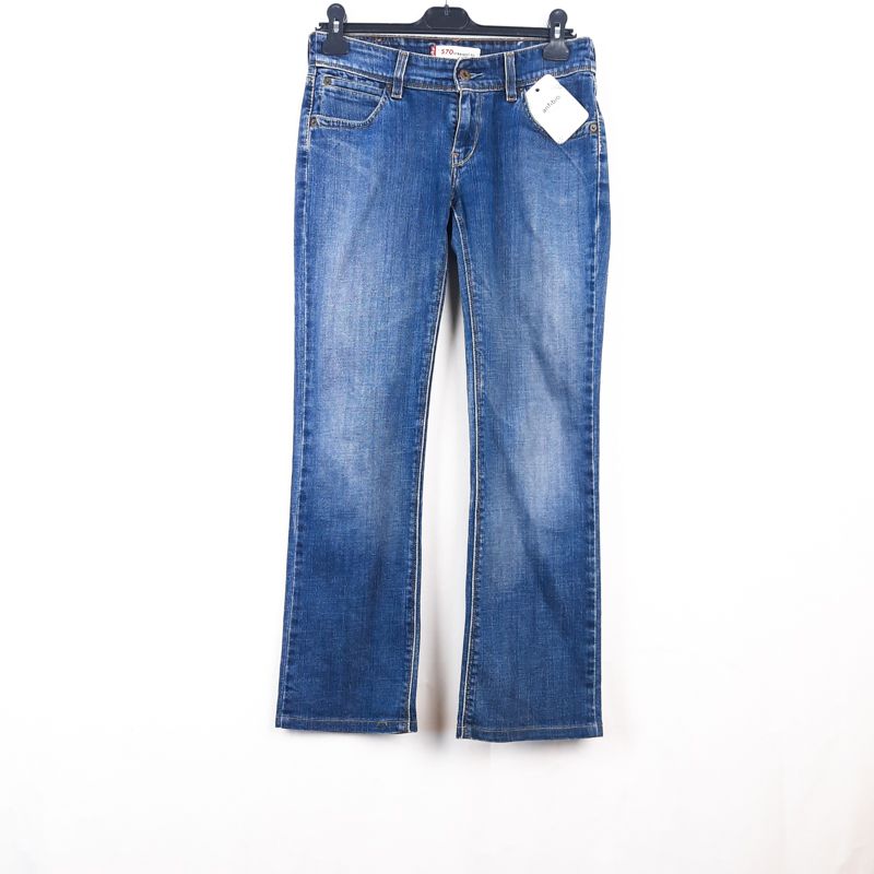 Levi's 570 Straight Fit Talla ESPAÑA 38-40 W29 de Segunda Mano