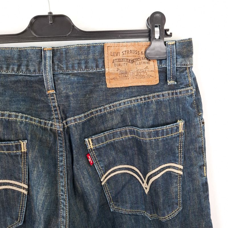 Levi's 557 Relaxed Bootcut Talla ESPAÑA 42 W33 de Segunda Mano
