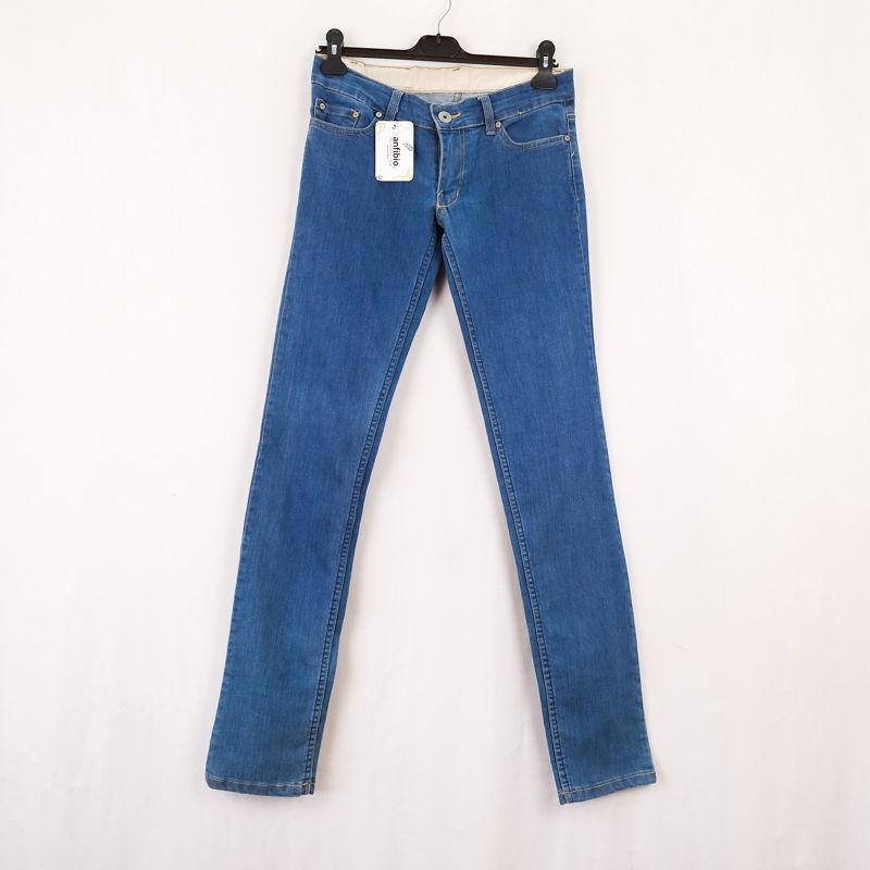 Levi's Talla ESPAÑA 40 W28 de Segunda Mano