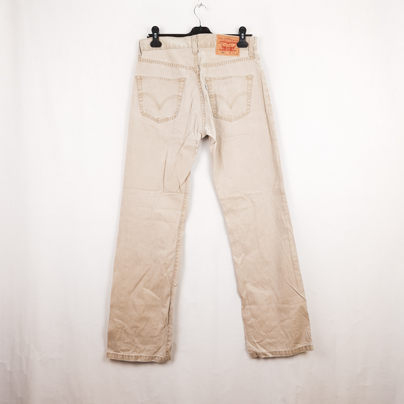 Levi's 401 Talla ESPAÑA 40-42 W32 de Segunda Mano