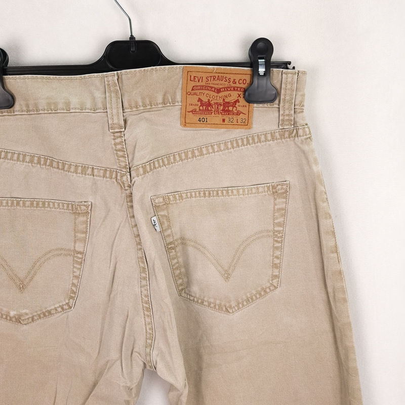 Levi's 401 Talla ESPAÑA 40-42 W32 de Segunda Mano
