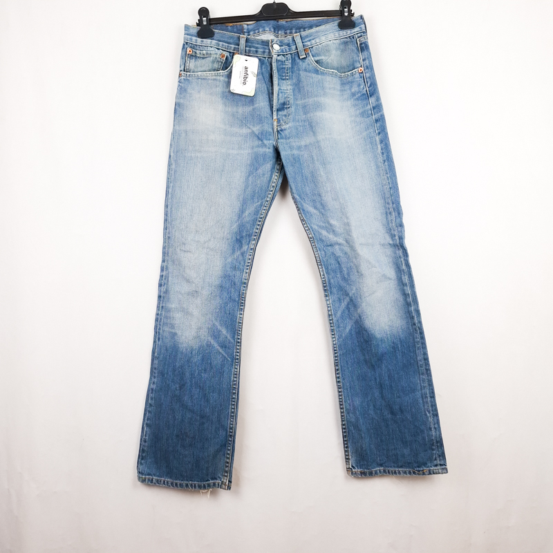 Levi's 501 Talla ESPAÑA 42 W32 de Segunda Mano