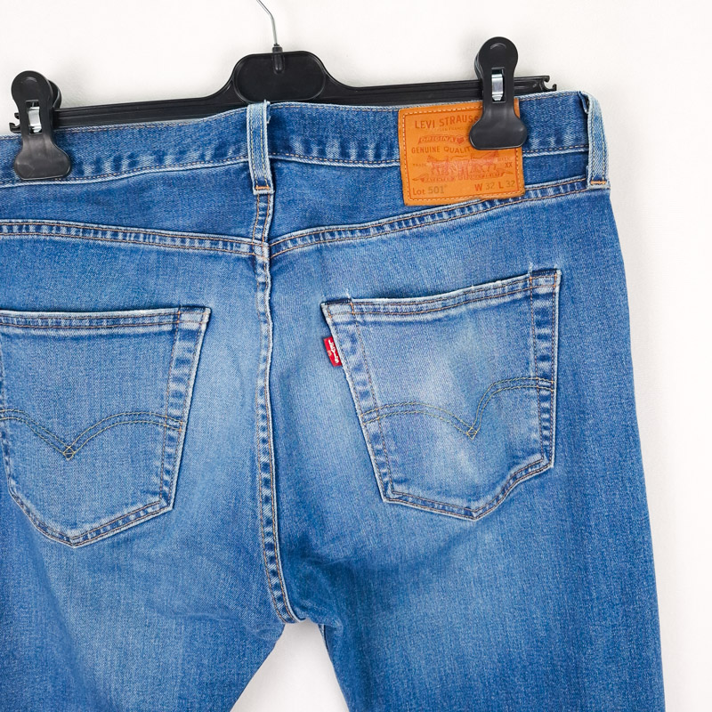 Levi's 501 Premium Elásticos Talla ESPAÑA 42 W32 de Segunda Mano