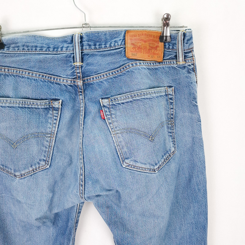Levi's 501 Talla ESPAÑA 42 W32 de Segunda Mano