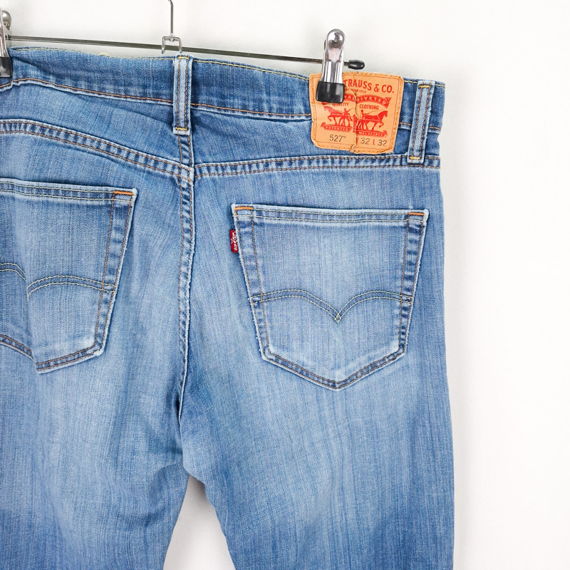 Levi's 527 Talla ESPAÑA 42 W32 de Segunda Mano