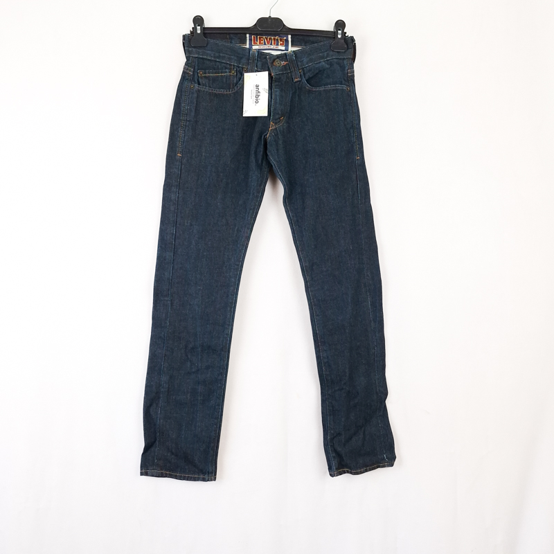 Levi's 511 Skinny Edición Especial Bolsillos rojos con logos de Levi´s Talla ESPAÑA 38-40 W30 de Segunda Mano