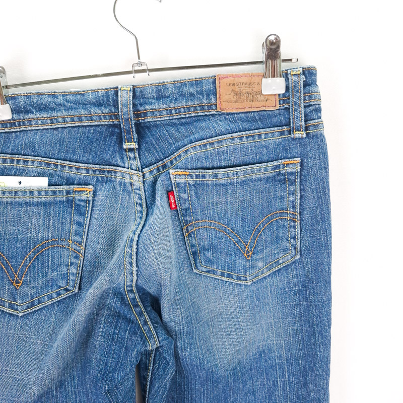 Levi's 518 Superlow Bootcut Talla ESPAÑA 36-38 de Segunda Mano