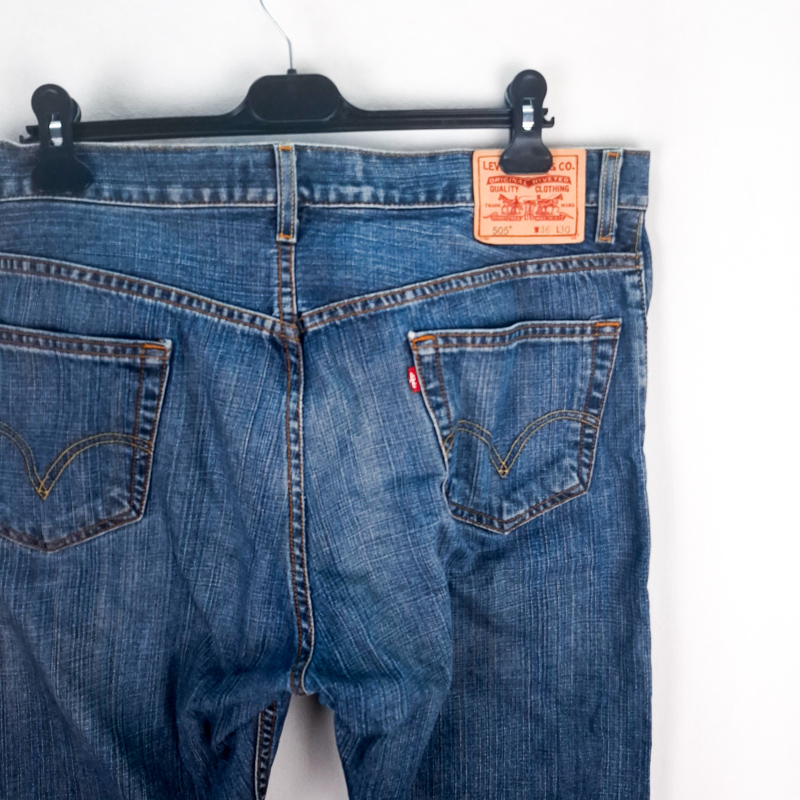 Levi's 505 Regular Fit Talla ESPAÑA 48 W36 de Segunda Mano