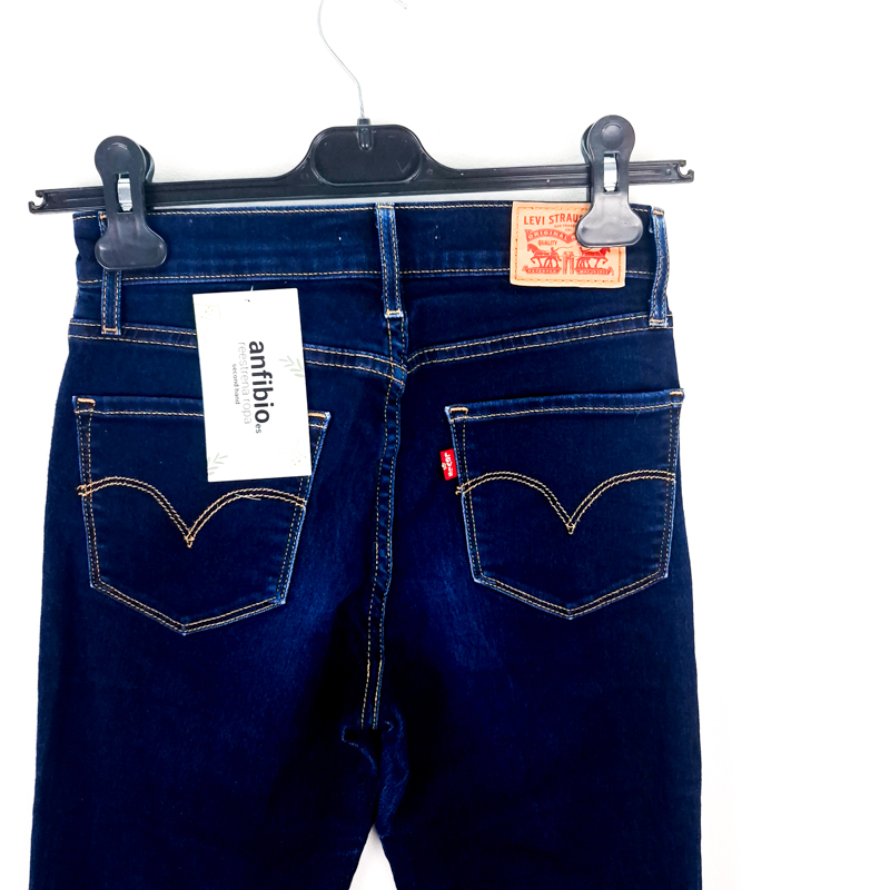 Levi's 724 Talla España 32-34 W24 de Segunda Mano