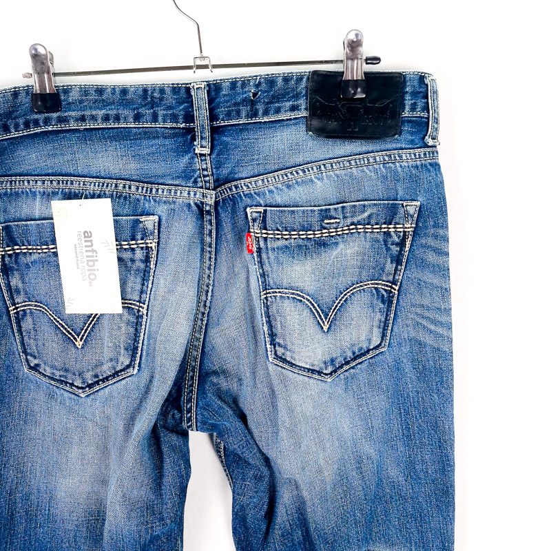 Levi's Edición Especial Talla España 42 de Segunda Mano
