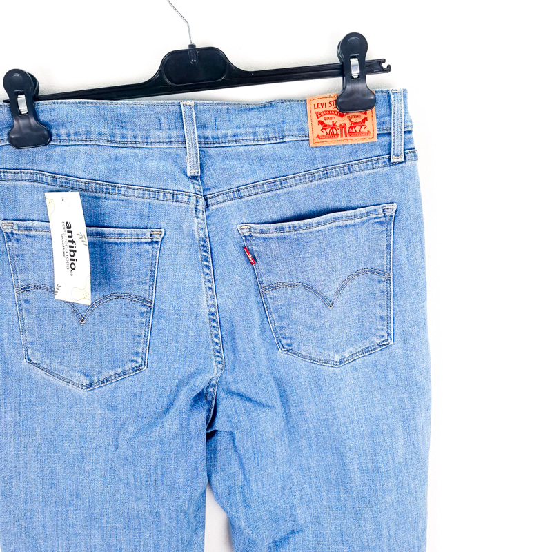 Levi's 724 High Rise Skinny Talla España 42 W32 de Segunda Mano