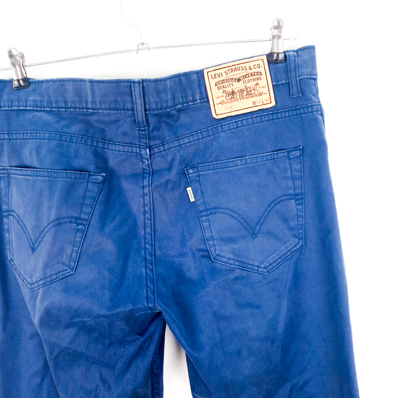 Levi's 752 Talla España 44-46 W33 de Segunda Mano