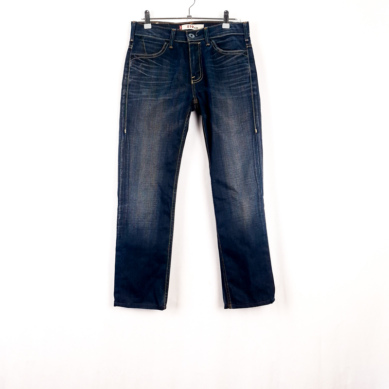 Levi's 519 Slim Talla España 38 W29 de Segunda Mano