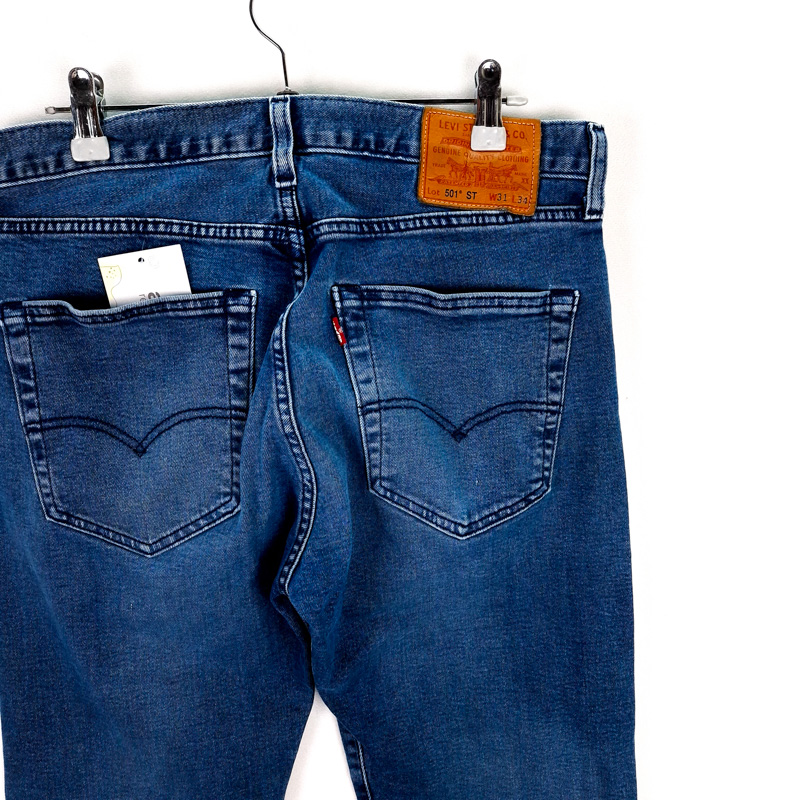 Levi's 501 ST Talla España 40-42 W31 de Segunda Mano