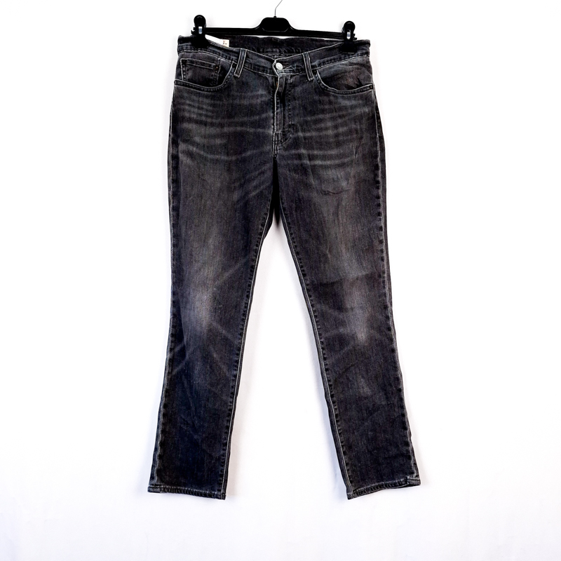 Levi's 511 Premium Talla España 42 W32 de Segunda Mano