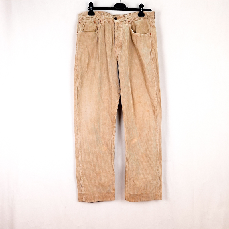 Levi's de pana 582 70 Talla España 42-44 W34 de Segunda Mano