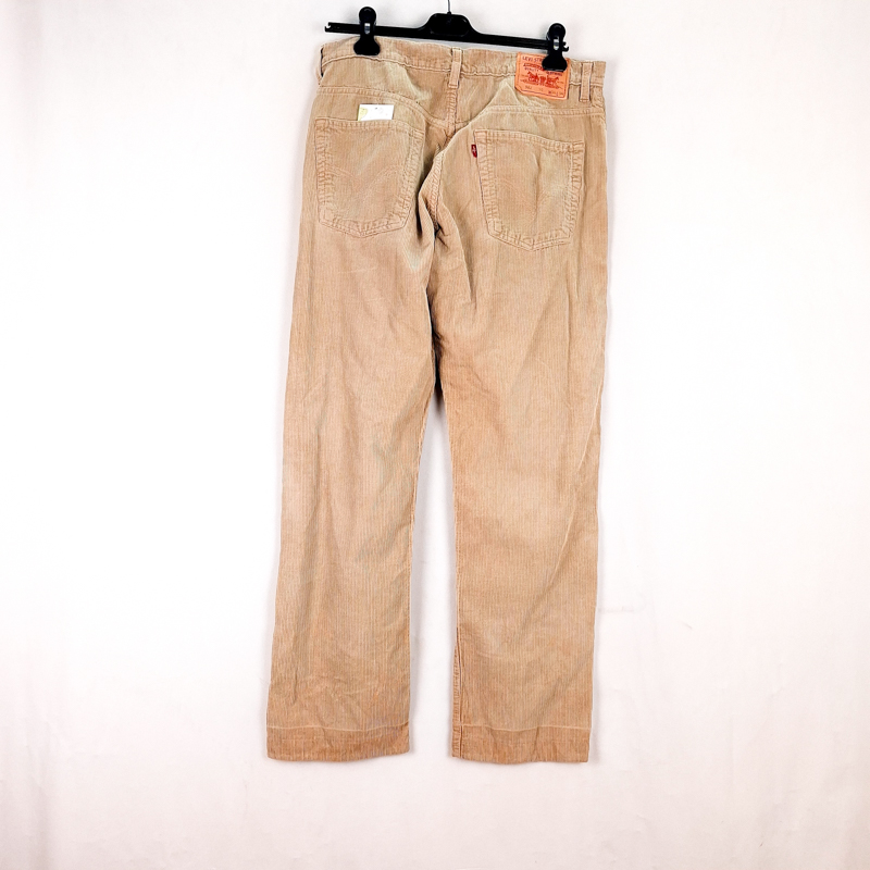 Levi's de pana 582 70 Talla España 42-44 W34 de Segunda Mano