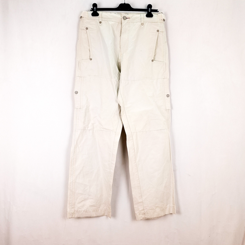 Levi's Talla España 42 W32 de Segunda Mano