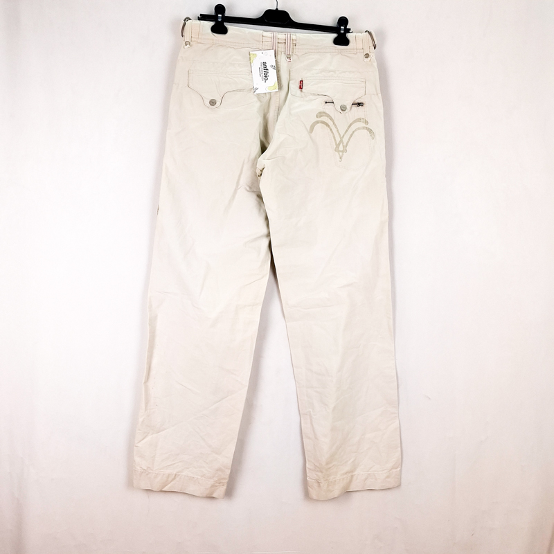 Levi's Talla España 42 W32 de Segunda Mano