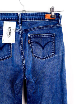 Levi's Slight Curve Classic Rise Slim Talla España 38 W28 de Segunda Mano
