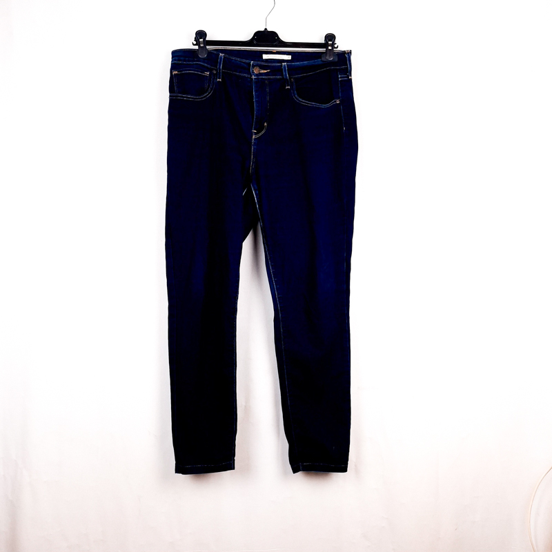 Levi's 721 High Rise Skinny Talla España 44 W31 de Segunda Mano