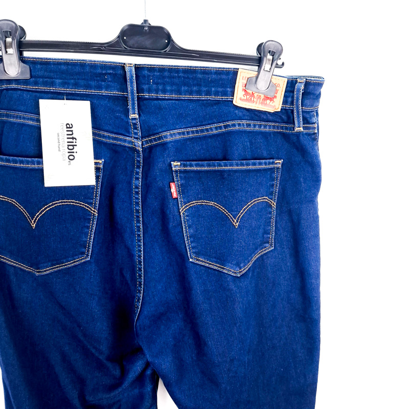 Levi's 721 High Rise Skinny Talla España 44 W31 de Segunda Mano