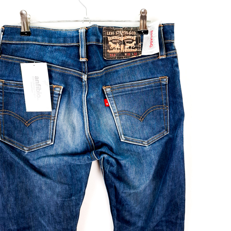 Levi's 513 Talla España 38 W29 de Segunda Mano.
