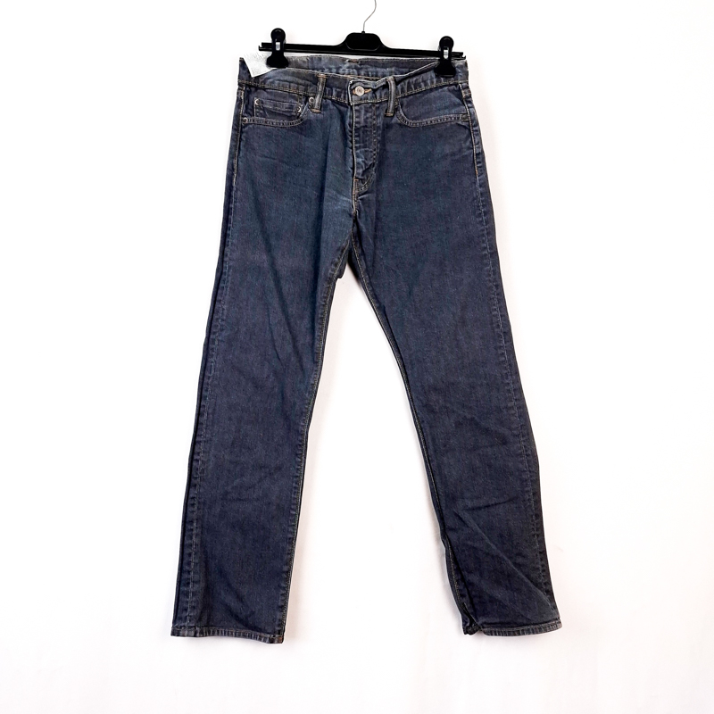 Levi's 504 Talla España 40 W31 de Segunda Mano.