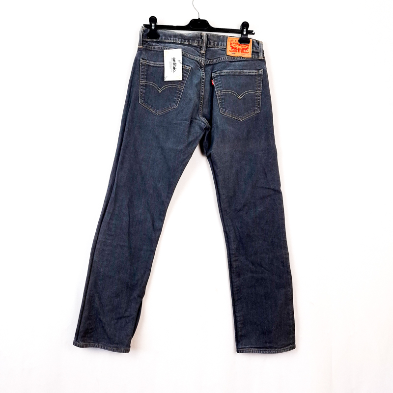 Levi's 504 Talla España 40 W31 de Segunda Mano.