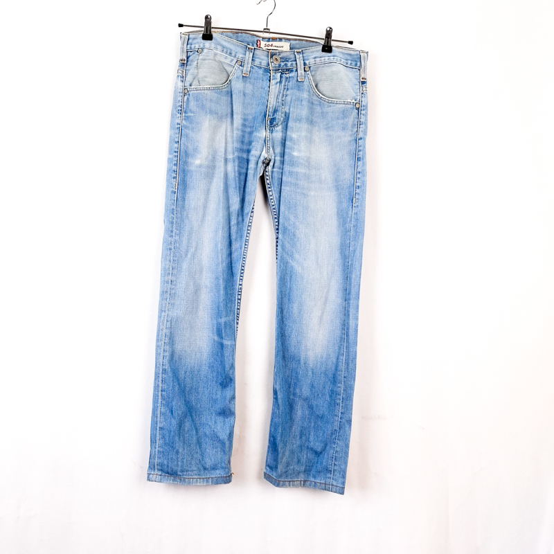Levi's 504 Straight Talla España 42-44 W30 de Segunda Mano