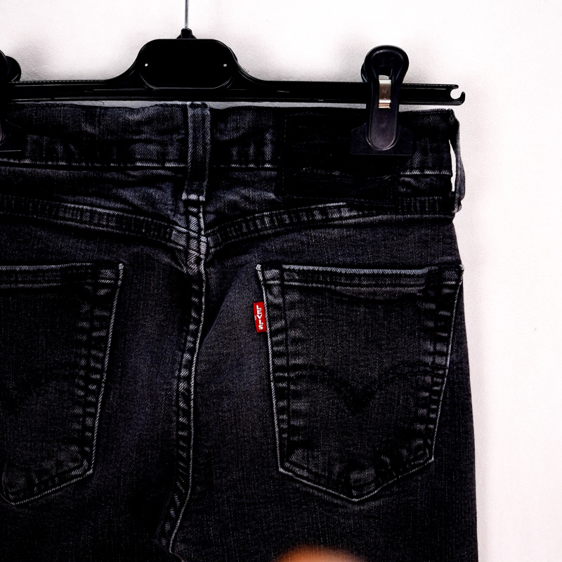 Levi's 519 Premium elásticos Talla España 34 W29 de Segunda Mano