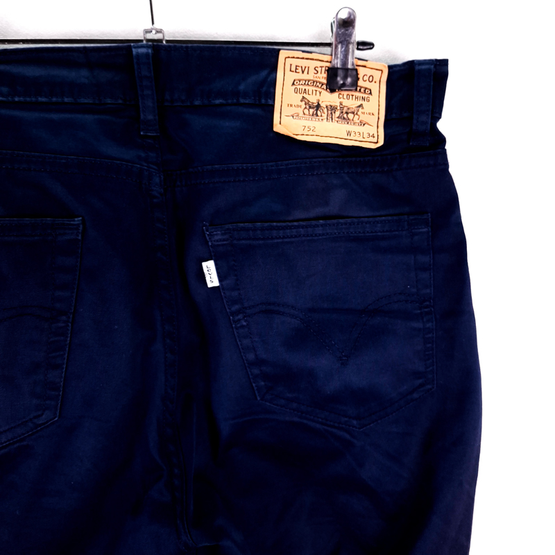 Levi´s 752 Talla España 42-44 W33 de Segunda Mano